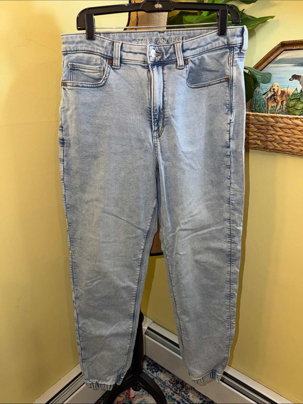American Eagle Light Wash Denim Joggers 12 Long